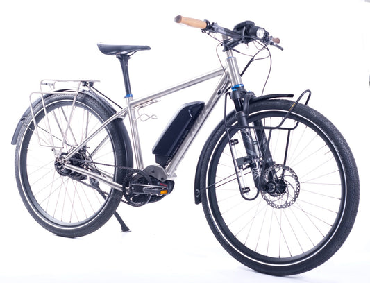 Titanium touring bike with Rohloff E-14 hub gears, Gates belt and Bosch Performance CX